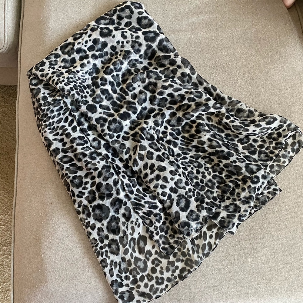 Long leopard scarf